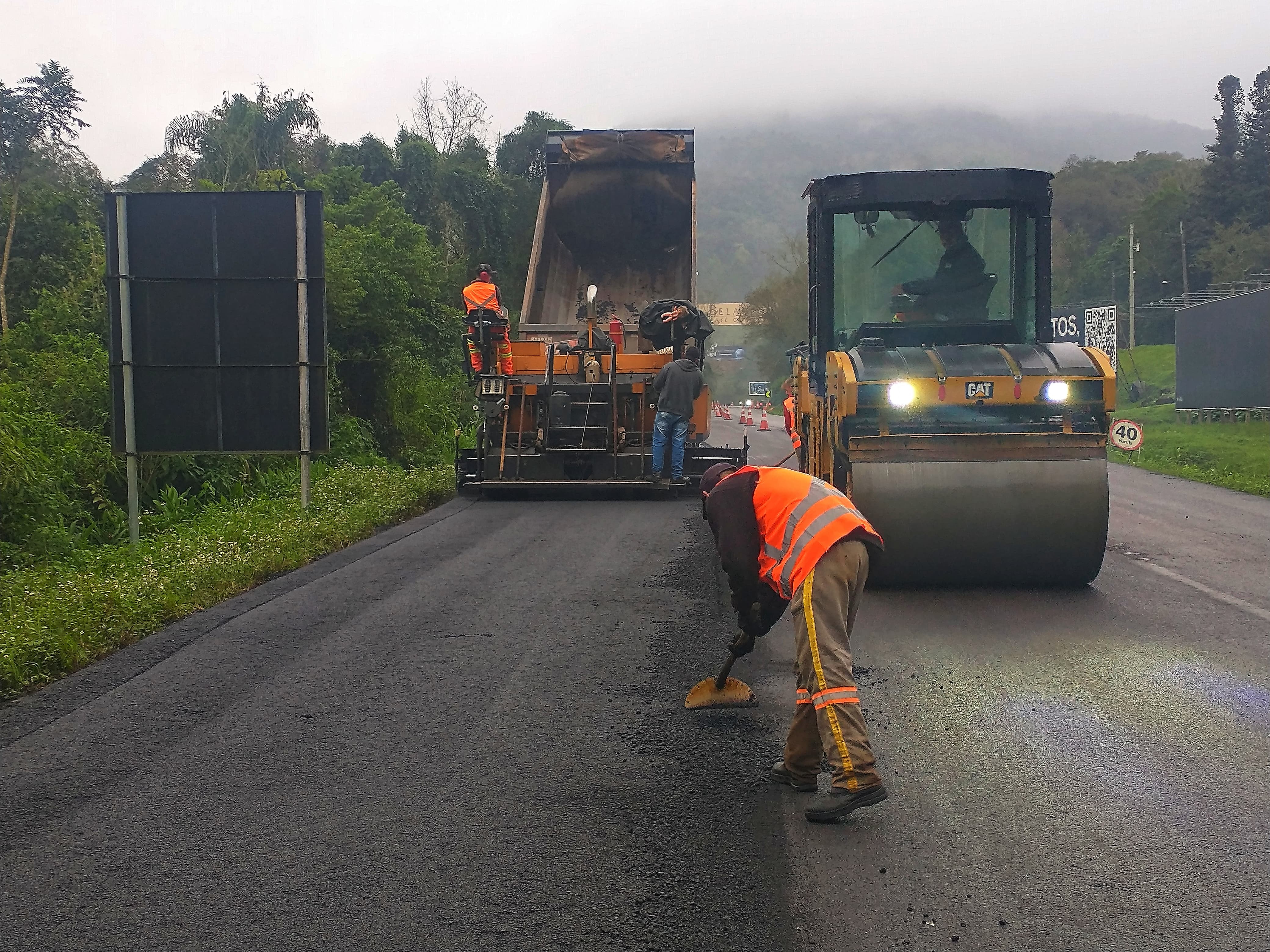 Ir para  <p><big>Os motoristas devem estar atentos para a opera&ccedil;&atilde;o de obras e interven&ccedil;&otilde;es em nove estradas do Rio Grande do Sul nesta semana, alerta a Empresa Ga&uacute;cha de Rodovias (EGR). Ao...