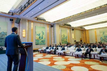 Ir para  <p><big>A comitiva ga&uacute;cha em miss&atilde;o &agrave; &Aacute;sia participou, nesta segunda-feira (25/11), de um encontro com autoridades da prov&iacute;ncia de Hebei, uma das regi&otilde;es industriais...