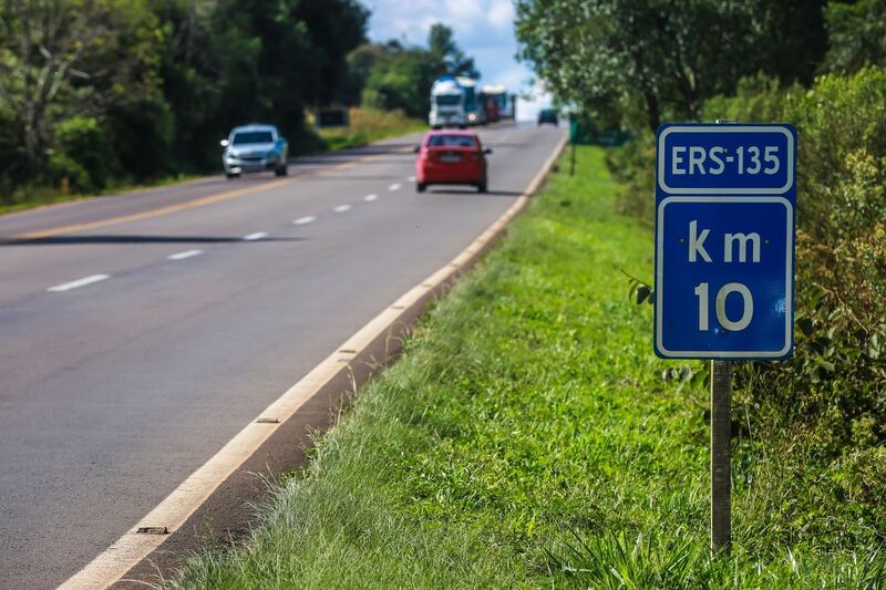 Ir para  <p>O governo do Estado lan&ccedil;ou, nesta segunda-feira (13/1), a consulta p&uacute;blica para o projeto de concess&atilde;o de rodovias do Bloco 2, com estradas localizadas no Vale do Taquari e Regi&atilde;o Norte. O...